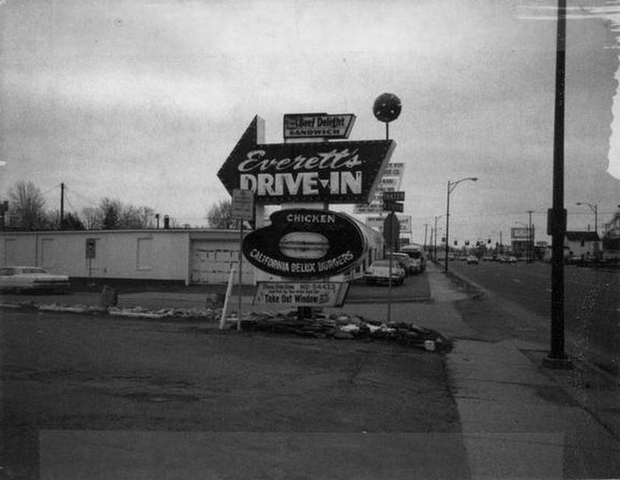 Everetts Drive-In - 1980 Photo (newer photo)